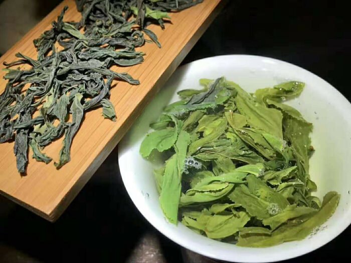 Lu'an Guapian Green Tea is a famous traditional Chinese tea and one of the top ten famous teas in China. It was an imperial tea in the Qing Dynasty.  