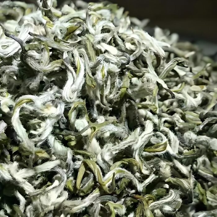 Wild old tree Biluochun green tea