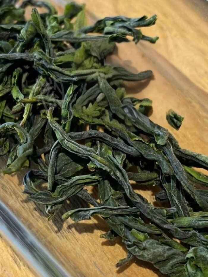 Lu'an Guapian Green Tea is a famous traditional Chinese tea and one of the top ten famous teas in China. It was an imperial tea in the Qing Dynasty.  