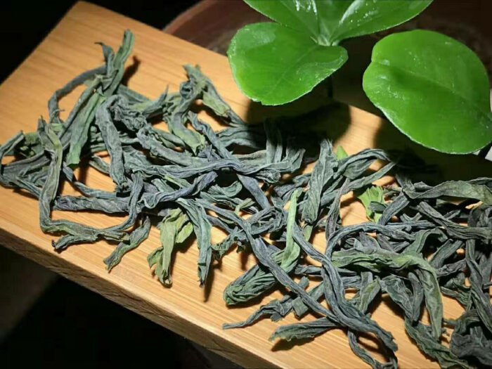 Lu'an Guapian Green Tea is a famous traditional Chinese tea and one of the top ten famous teas in China. It was an imperial tea in the Qing Dynasty.  